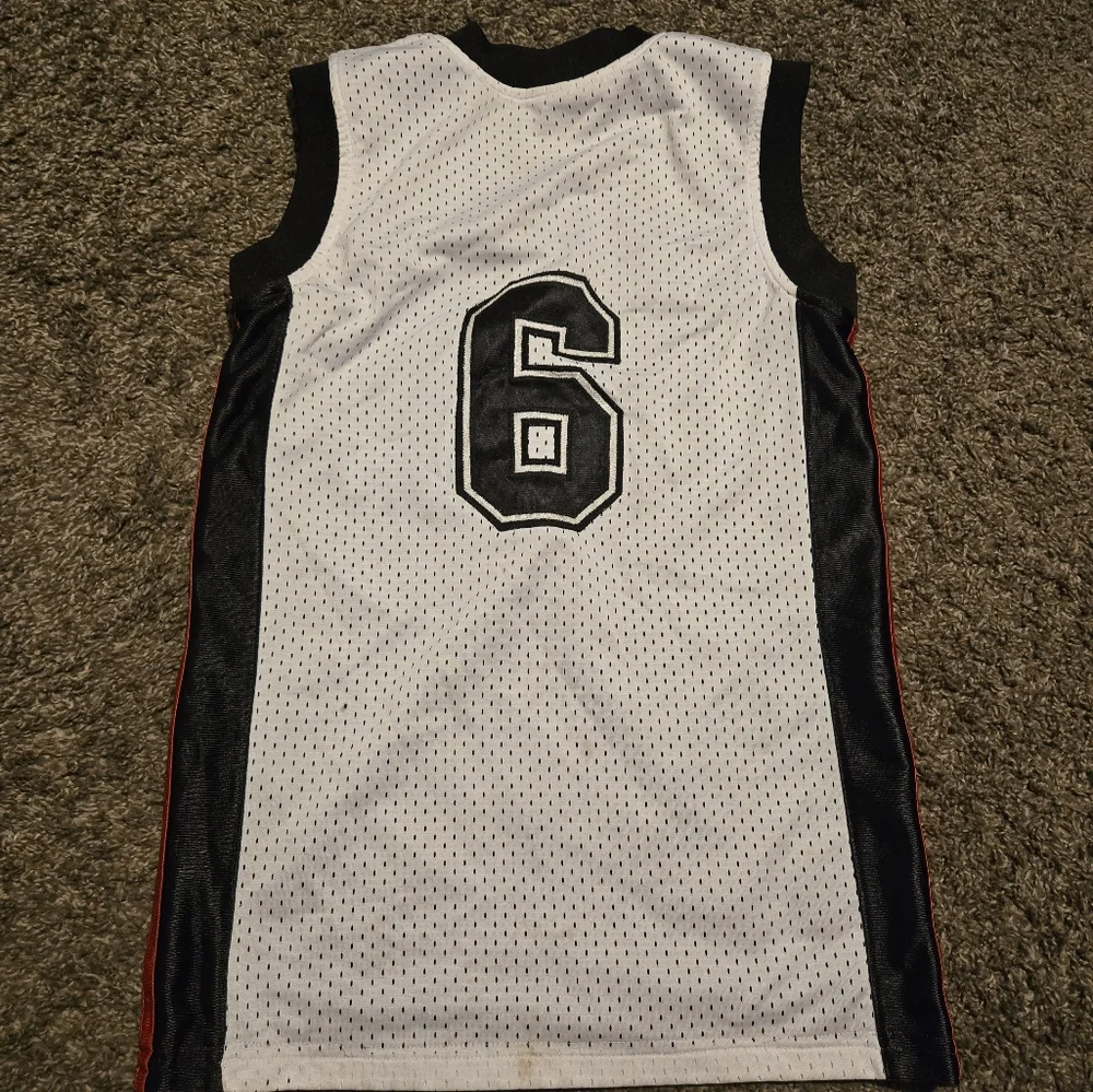 YBA NV Action Gear Youth reversible basketball jersey black&white #6 szM - Picture 7 of 7